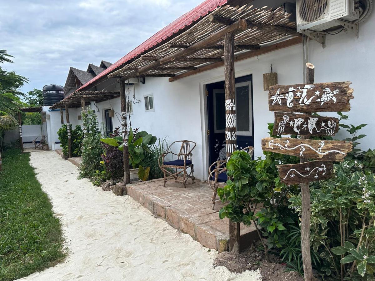 Ocean Breeze Boutique Hotel นูงวี ภายนอก รูปภาพ